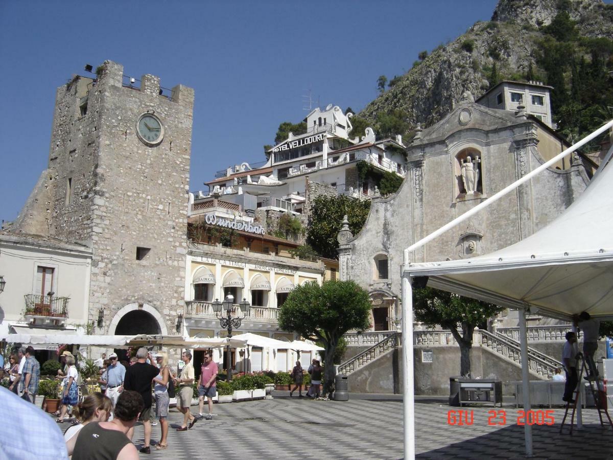 Апартаменти Taormina Castle And Sea View1 Екстер'єр фото